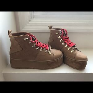 STRADIVARIUS CHUNKY PLATFORM SNEAKER